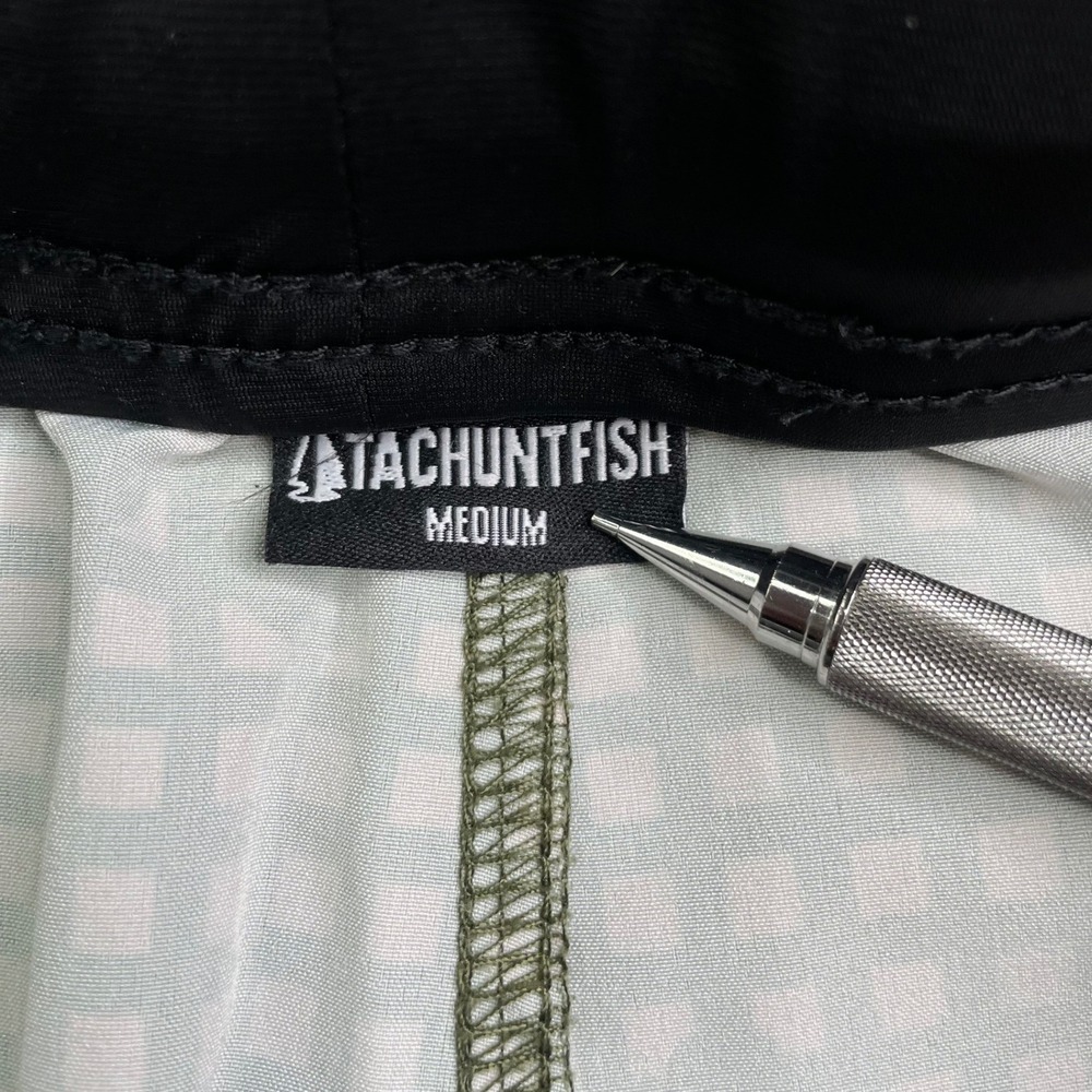 Tachuntfish Shorts Mens Medium Green Grid Desert Night Camo Athletic Training 5" - Picture 3 of 7